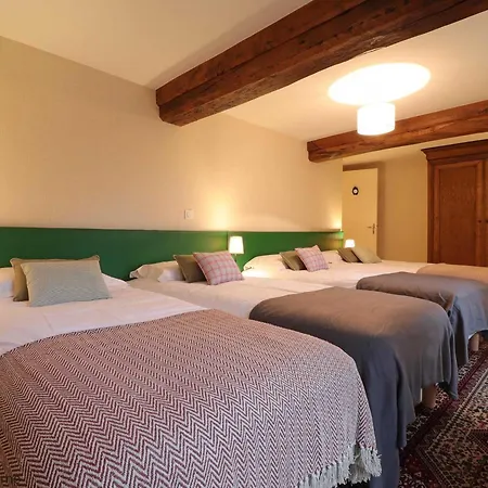 Retraite Paisible En Maison Traditionnelle, 4 Chambres, Jardin Arbore, Cheminee Et Nature Luxuriante. - Fr-1-497-154 Holiday home *