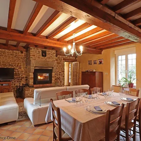 Maison Paisible En Nature Avec Cheminée Et Animaux Acceptés - Fr-1-497-154