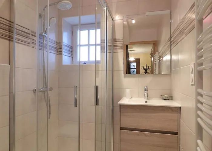 Дом отдыха Maison Paisible En Nature Avec Cheminee Et Animaux Acceptes - Fr-1-497-154