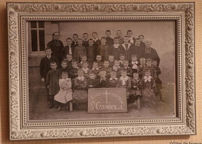 Дом отдыха Maison Paisible En Nature Avec Cheminee Et Animaux Acceptes - Fr-1-497-154 *