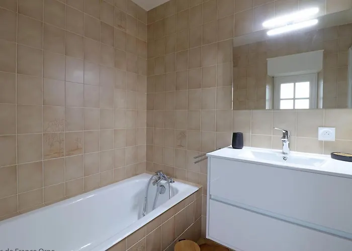 Дом отдыха Maison Paisible En Nature Avec Cheminee Et Animaux Acceptes - Fr-1-497-154 Tinchebray-Bocage